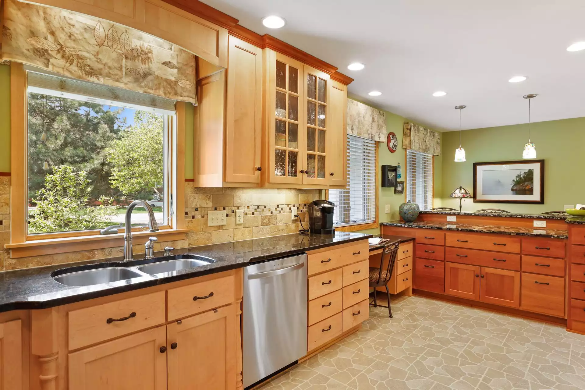 Maplewood Home For Sale Two Tone Kitchen Cabinets