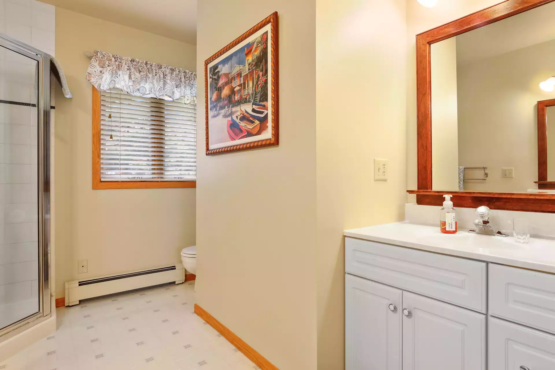 Maplewood Home For Sale Owner’s Suite Bath